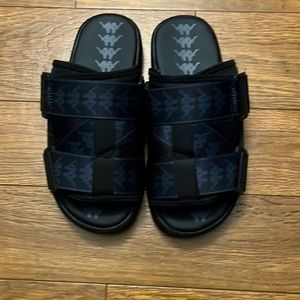 Kappa slides black with box